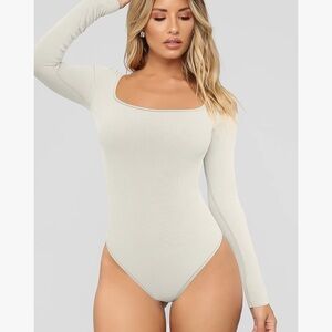 OQQ Cream Long Sleeve Bodysuit